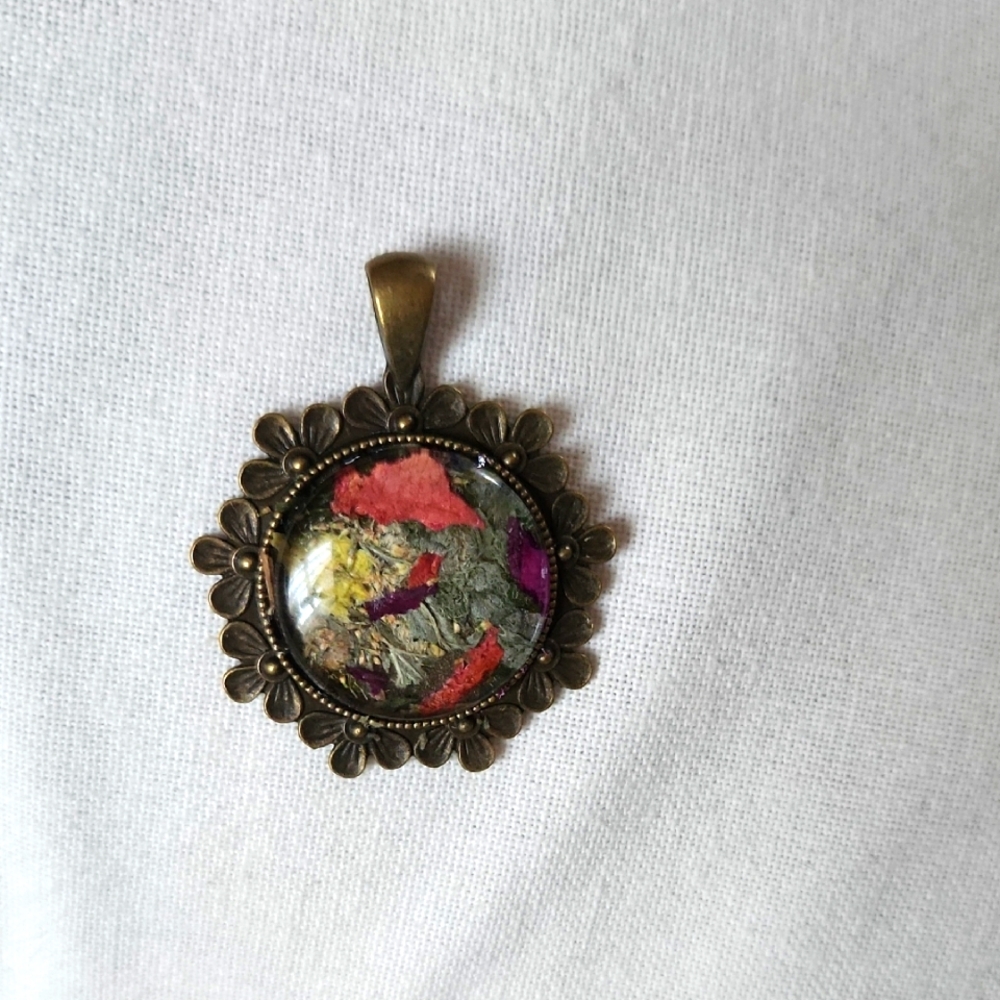 I See Ghosts Pendant